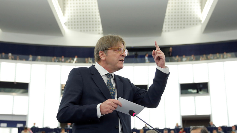 Verhofstadt en croisade contre la Hongrie