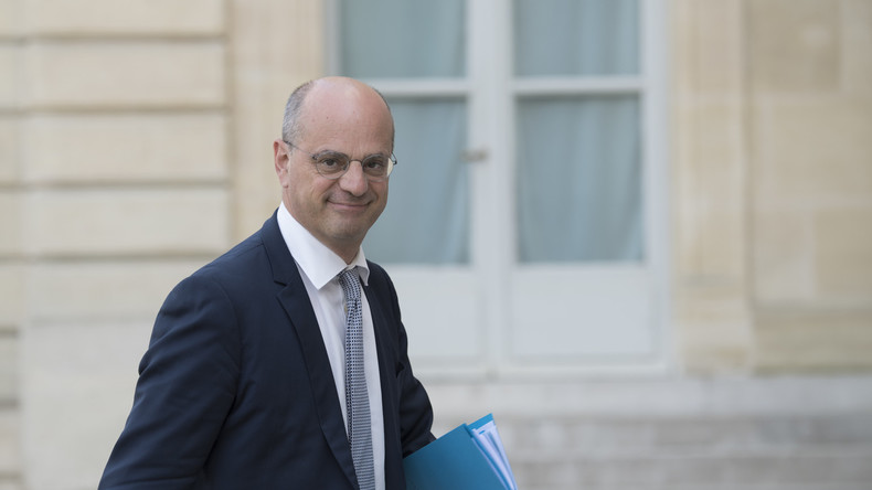 Suppression de postes dans l'éducation nationale : Blanquer à la manœuvre comme sous Sarkozy ?