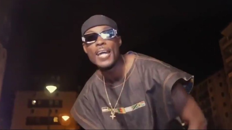 Avec «Pendez les Blancs», Nick Conrad veut «inverser les rôles de l’homme blanc et de l’homme noir»