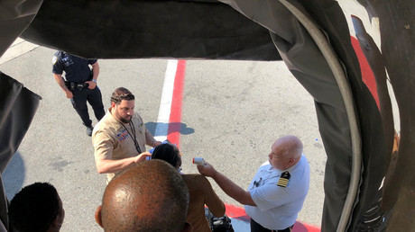 Des passagers d'un vol Emirates arrivent malades à New York, le contre-terrorisme mobilisé (VIDEOS)