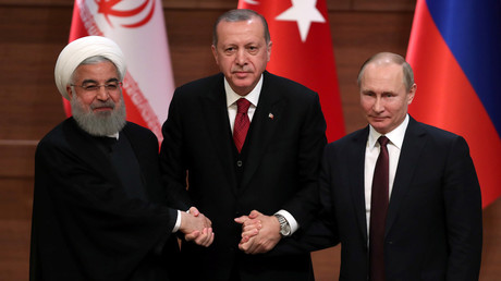 Hassan Rohani, Recep Tayyip Erdogan et Vladimir Poutine à Ankara en avril 2018