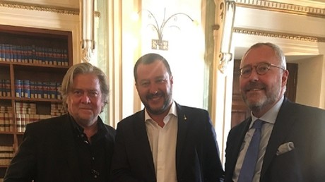 Pour «sauver l'Europe», Matteo Salvini reçoit Steve Bannon et se dit prêt à travailler avec lui