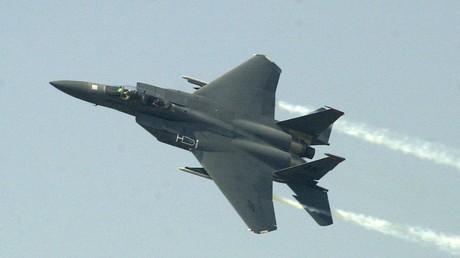 Syrie : selon la défense russe, deux F-15 américains auraient bombardé Deir ez-Zor au phosphore