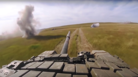 Vostok 2018 : les images impressionnantes des caméras embarquées sur les chars (VIDEO)