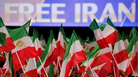 La France accuse un diplomate iranien d'être impliqué dans un projet d'attentat, Téhéran dément