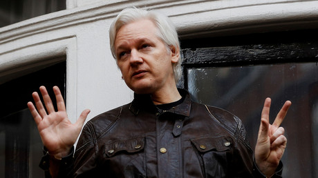 Julian Assange récupère un accès aux communications et ses droits de visite à l'ambassade d'Equateur
