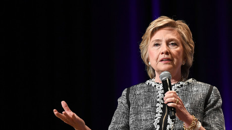 Selon Hillary Clinton, Bill n'a pas abusé de son pouvoir sur Monica Lewinsky 