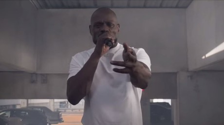 «Pas plus crédible que la France qui menace la Russie» : Kery James taquine la diplomatie française