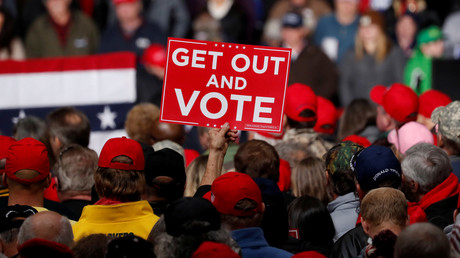 Elections de mi-mandat aux Etats-Unis : la vague bleue est-elle en train de virer au rouge ? 