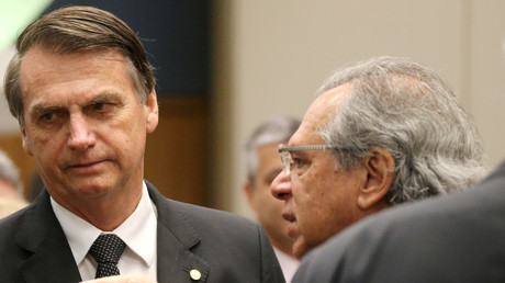 L'enthousiasme de la Bourse brésilienne pour Bolsonaro retombe en attendant le programme