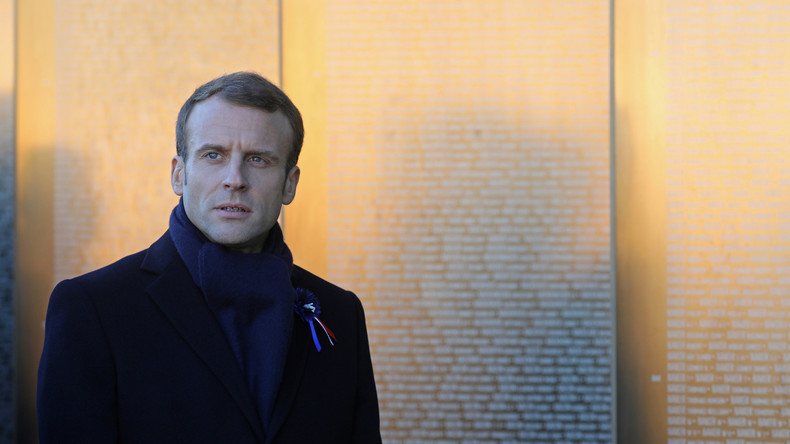 Arras : un homme interpellé après avoir violemment insulté Emmanuel Macron (VIDEO)