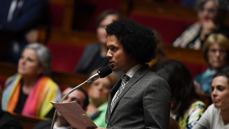 Un député macroniste aurait négocié avec l'Azerbaïdjan un chèque de près de 3 millions par an