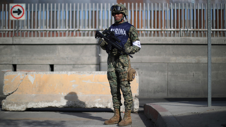 «La force létale s'il le faut» : Trump menace encore de fermer la frontière avec le Mexique