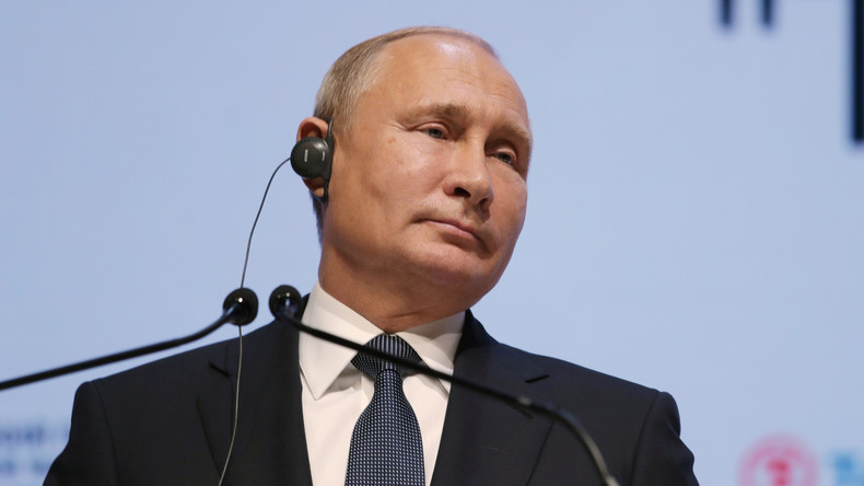 Tensions avec l'Ukraine : Vladimir Poutine appelle Berlin à faire pression sur Kiev