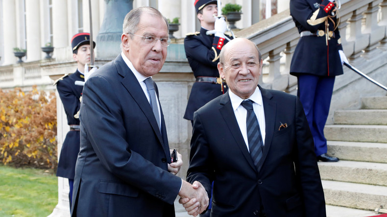 Sergueï Lavrov rencontre Jean-Yves Le Drian dans le cadre du dialogue du Trianon
