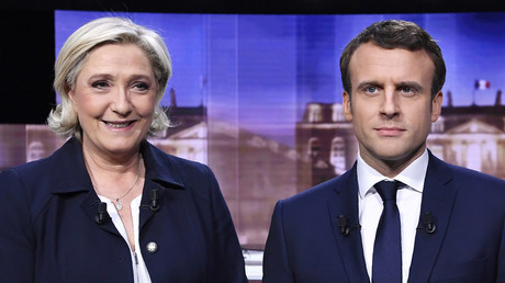 Les deux candidats à l'élection présidentielle de 2017, Marine Le Pen et Emmanuel Macron, lors du débat de l'entre-deux tours, le 3 mai 2017.
