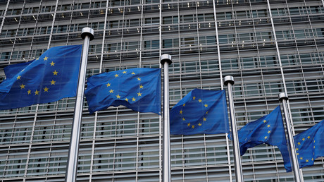 Devant le bâtiment de la Commission européenne à Bruxelles, le 8 mars 2018 (image d'illustration).