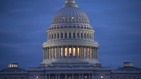 Vue du bâtiment du Capitole qui abrite les deux chambres du Congrès, le Parlement américain, à Washington aux Etats-Unis (image d'illustration). 