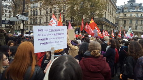Manifestation contre les violences sexistes et sexuelles, à l'initiative du mouvement #NousToutes, le 24 novembre 2018, à Paris.