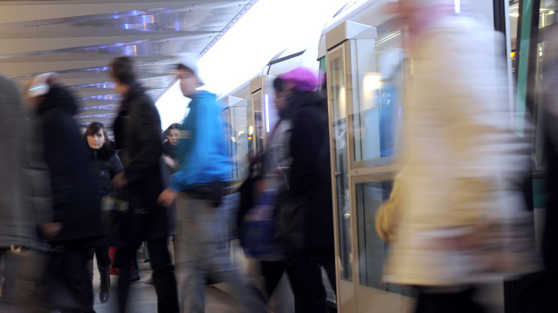 Une jeune femme filme son harceleur en train de se masturber dans le métro parisien, la RATP réagit