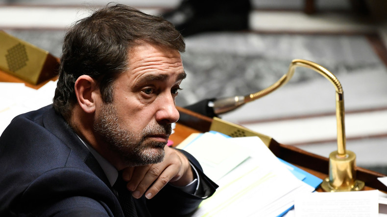 Castaner compare l'incendie de la «main jaune» avec la destruction des bouddhas de Bâmiyân (VIDEO)