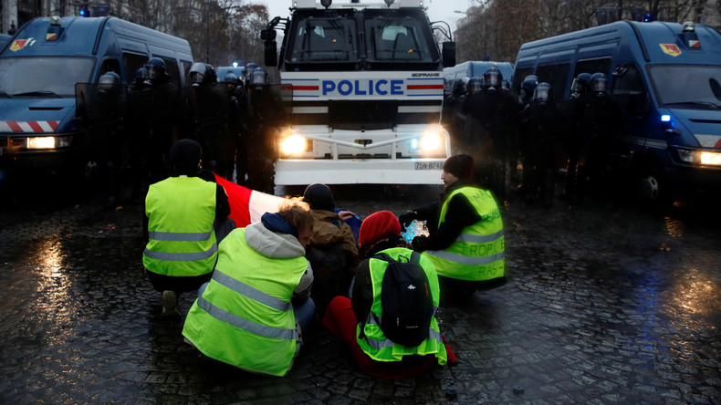 Poutine sur les Gilets jaunes : «La hausse du prix des carburants a été un détonateur»