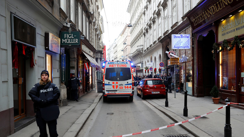 Vienne : un mort après des tirs dans un restaurant, la police à la recherche du suspect en fuite
