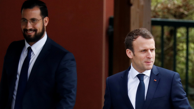 Quand l'ombre d'Alexandre Benalla plane sur la visite d'Emmanuel Macron au Tchad