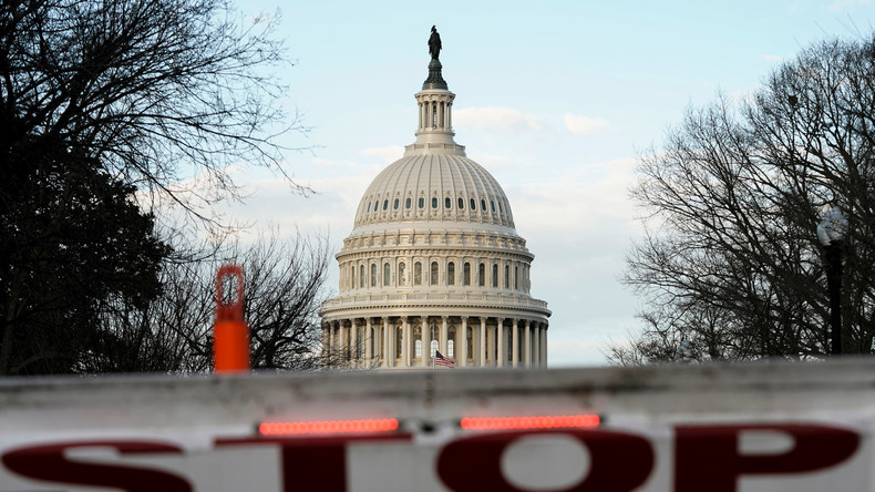 Les Etats-Unis passeront les fêtes de fin d'année en shutdown partiel et voient les marchés chuter
