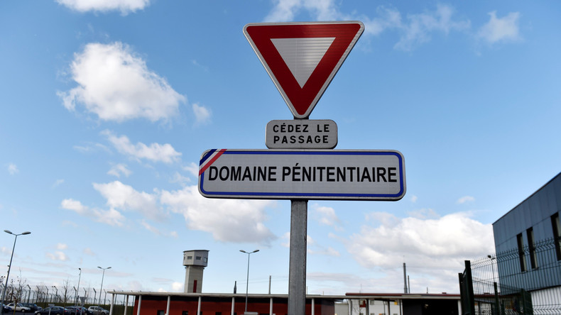 Plus de 71 000 détenus en France : un record