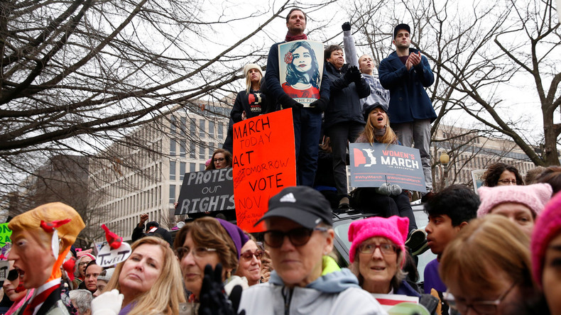 Californie : trop de participants «blancs», une manifestation féministe est finalement annulée