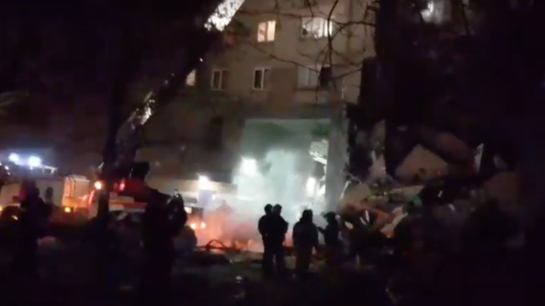 Russie : au moins sept morts dans une explosion de gaz à Magnitogorsk (VIDEOS)