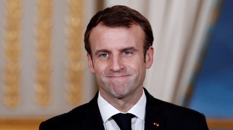 «2018 sera l'année de la cohésion de la nation» : la prédiction de Macron fait le miel de Twitter