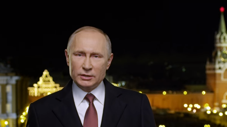 Vladimir Poutine adresse aux Russes ses vœux pour le Nouvel An 2019