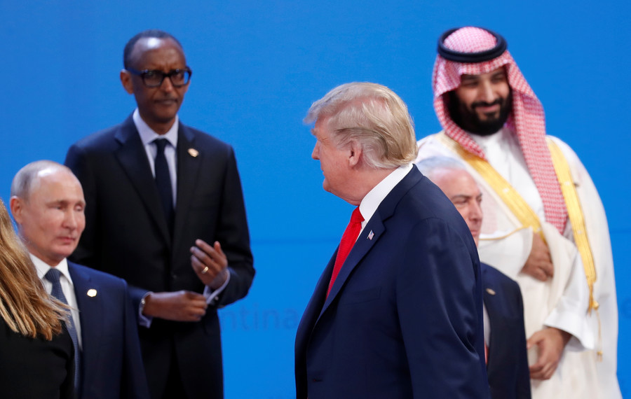 Après s'être évités, Donald Trump et Vladimir Poutine se sont brièvement parlé au G20