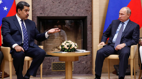 Nicolas Maduro et Vladimir Poutine, le 5 décembre 2018.