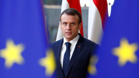 Effigie de Macron décapitée : enquête ouverte pour «provocation au crime et outrage»