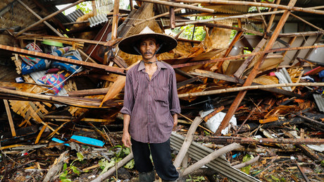 373 morts : le bilan du tsunami en Indonésie s'alourdit et de nouveaux ravages sont à craindre