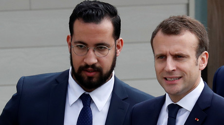 Passeports de Benalla : une députée LREM dénonce une «faute» de l'Elysée, LR veut une enquête