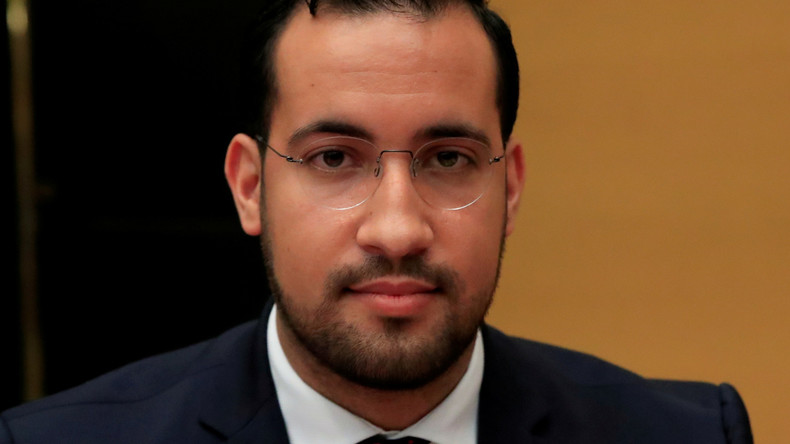 Révélation : la compagne de Benalla était salariée par LREM et l'aurait caché aux enquêteurs