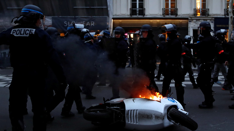 Le syndicat policier Alliance veut un «fichier des individus violents lors des manifestations»