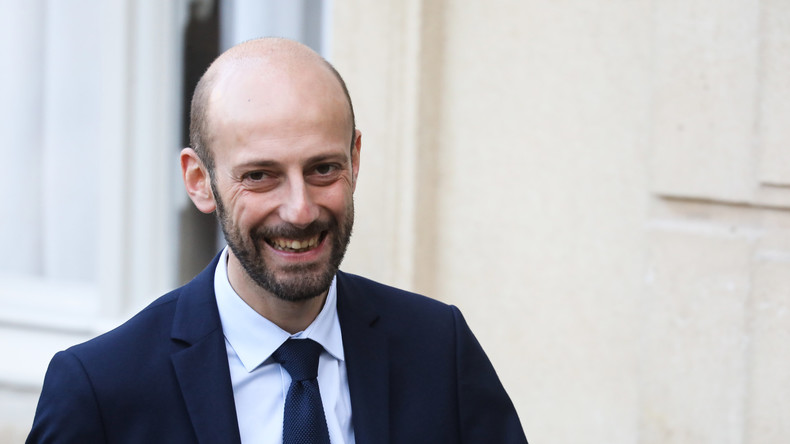 Affaire Benalla : selon LREM, les trois armes à feu sont toujours sous scellés dans ses locaux
