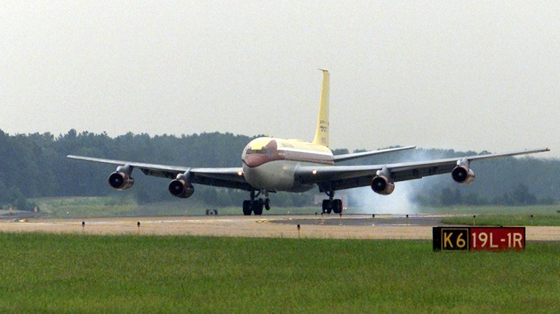Un avion cargo s'écrase près de Téhéran : au moins 15 morts