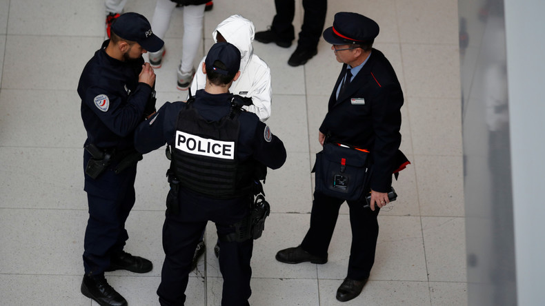 Paris : Hidalgo veut créer une police municipale pour «lutter contre les infractions du quotidien»
