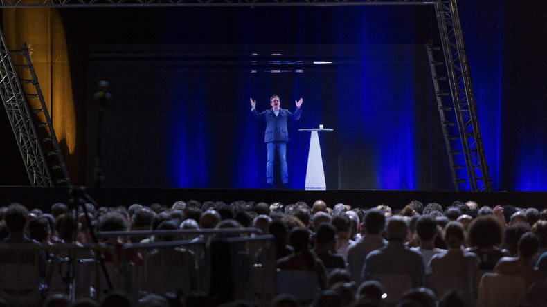 «Holovans» : La France insoumise fera campagne en hologramme pour les Européennes