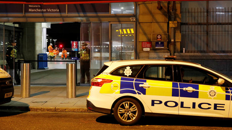 Royaume-Uni: un homme criant «Allah» blesse trois personnes dans une attaque au couteau à Manchester