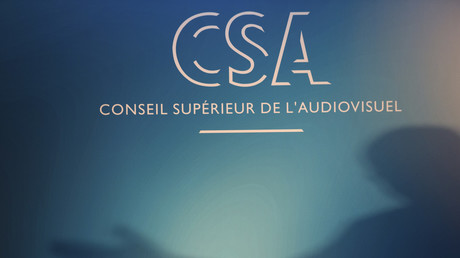 Couverture médiatique des Gilets Jaunes : le CSA réunit les chaînes d'information, dont RT France