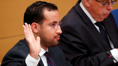 Alexandre Benalla a rendu ses passeports diplomatiques 