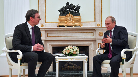 «Je demande son conseil» : le président serbe dit échanger «souvent» avec Vladimir Poutine