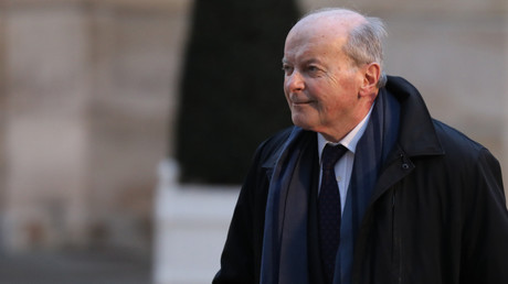 Cumul des revenus : le Défenseur des droits Jacques Toubon épinglé par le Canard enchaîné